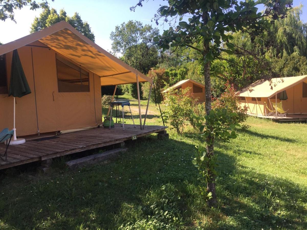 ホテルCamping Forcalquier Les Routes De Provence エクステリア 写真