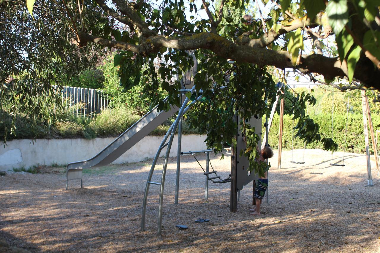 ホテルCamping Forcalquier Les Routes De Provence エクステリア 写真